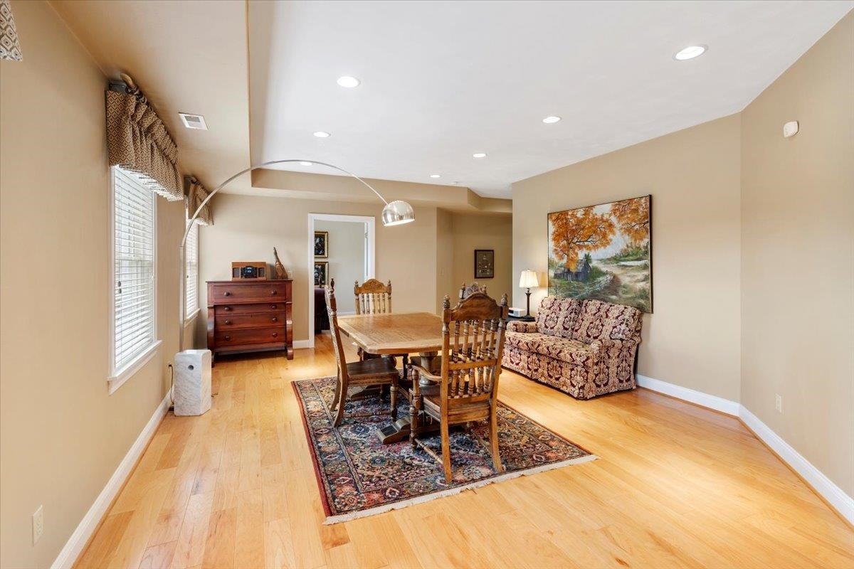 Blacksburg, Virginia, 24060, United States, 4 Bedrooms Bedrooms, ,4 BathroomsBathrooms,Residential,Active,1972134