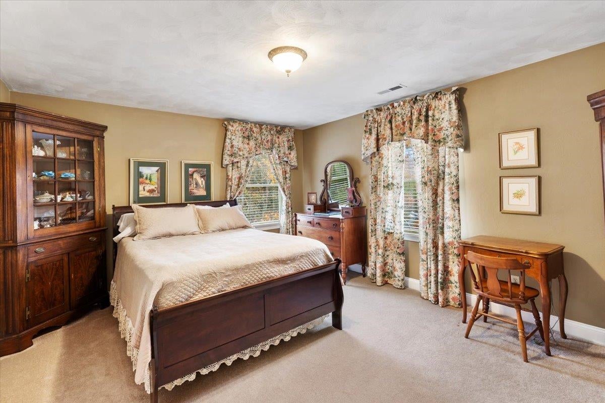 Blacksburg, Virginia, 24060, United States, 4 Bedrooms Bedrooms, ,4 BathroomsBathrooms,Residential,Active,1972134