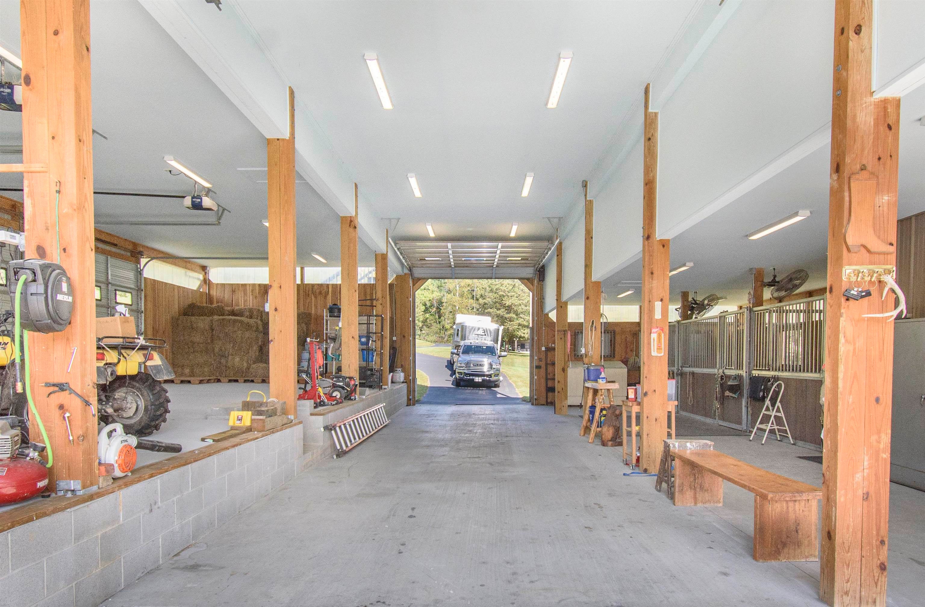 Catawba, Virginia, 24070, United States, 3 Bedrooms Bedrooms, ,3 BathroomsBathrooms,Residential,Active,1954410