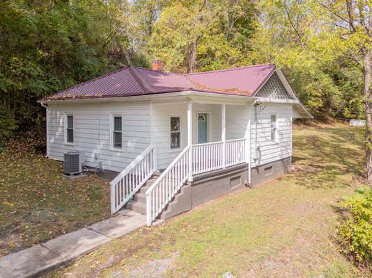 225 ALTOONA RD, PULASKI, VA 24301 - Image 1