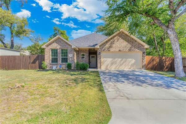 435 N FIELD ST, CLEBURNE, TX 76033 - Image 1