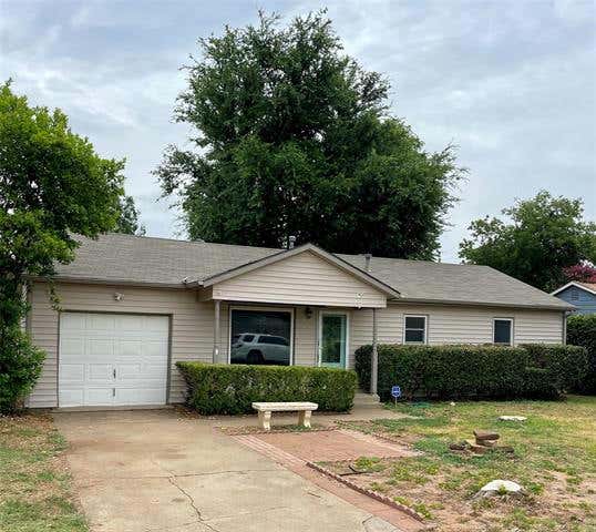 516 HARRISON LN, HURST, TX 76053, photo 1 of 25