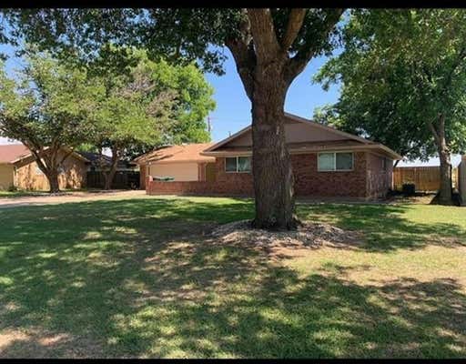 904 W EDWARDS ST, OLNEY, TX 76374 - Image 1