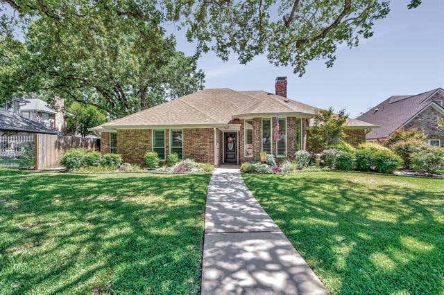 2916 RIDGEBEND DR, GRAPEVINE, TX 76051, photo 1 of 31