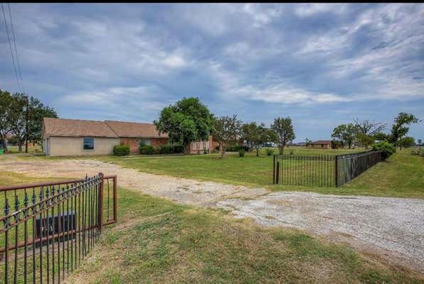 8361 N STATE HIGHWAY 34, OAK RIDGE, TX 75161, photo 3 of 39