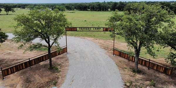 1010 CAMP TRAIL, MINERAL WELLS, TX 76068, photo 2 of 7