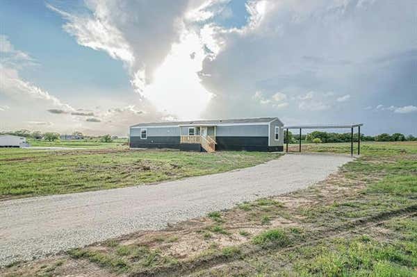 880 REDBIRD LN, BOWIE, TX 76230 - Image 1