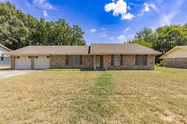 105 BRIARWOOD ST, COMMERCE, TX 75428, photo 1 of 22