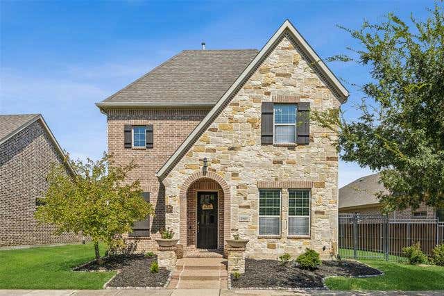 3907 PLUM VISTA PL, ARLINGTON, TX 76005, photo 1 of 39