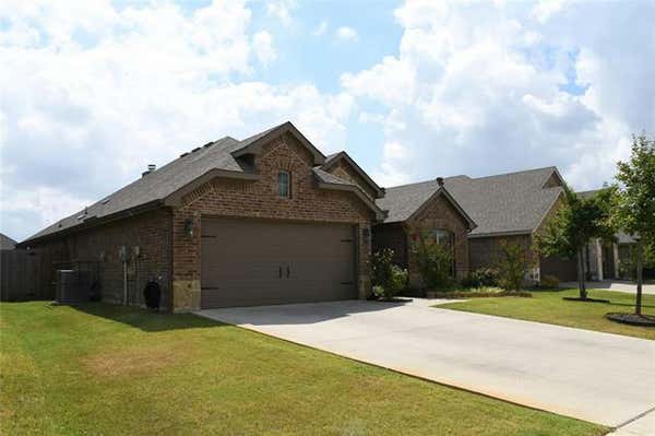 230 VALLEY VIEW DR, WAXAHACHIE, TX 75167, photo 2 of 30