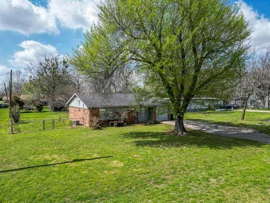 204 S AUSTIN ST, RICE, TX 75155 - Image 1