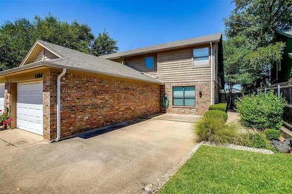 1404 PALMNOLD CIR W, FORT WORTH, TX 76120 - Image 1