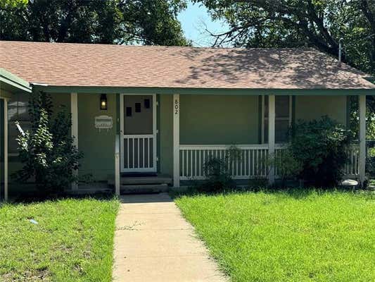 802 N LANE ST, COMANCHE, TX 76442 - Image 1