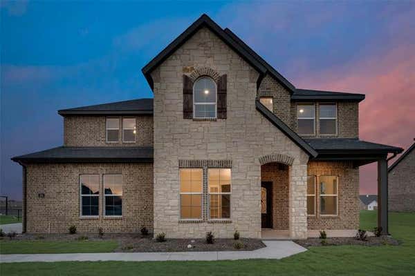 194 SPANISH MOSS TRL, RHOME, TX 76078 - Image 1