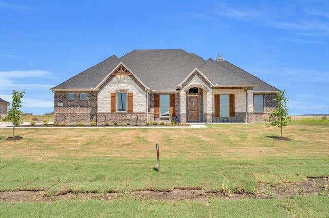 621 N ARMSTRONG RD, VENUS, TX 76084, photo 1 of 31