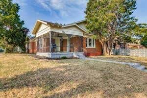 820 MARION AVE, FORT WORTH, TX 76104 - Image 1