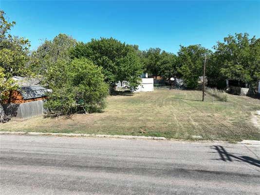 106 CLARK ST, WHITESBORO, TX 76273 - Image 1