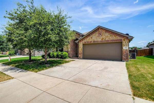 1113 FOXGLOVE LN, BURLESON, TX 76028, photo 3 of 40