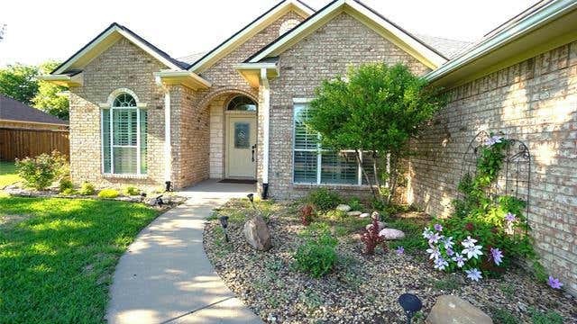 2232 N VILLAGE DR, BONHAM, TX 75418, photo 1 of 26