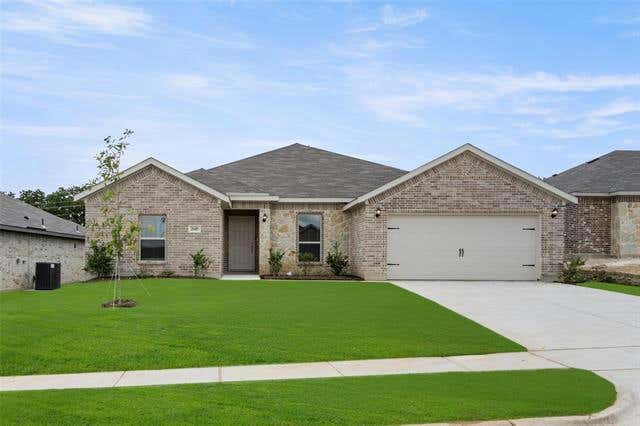 2645 STREAMSIDE DR, BURLESON, TX 76028, photo 1 of 28