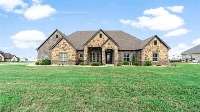 9401 JADINE LN, JUSTIN, TX 76247, photo 1 of 37