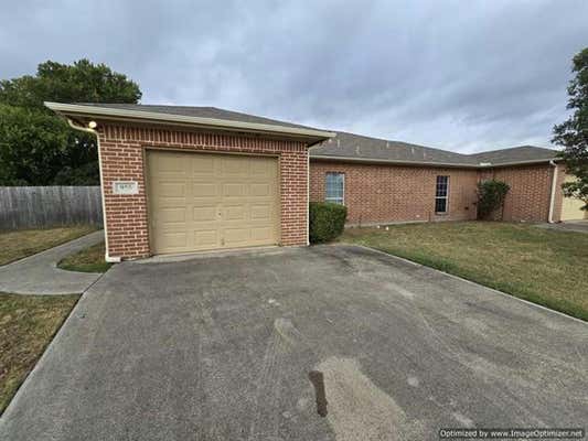 955 LAKE DR, GRAND PRAIRIE, TX 75051 - Image 1