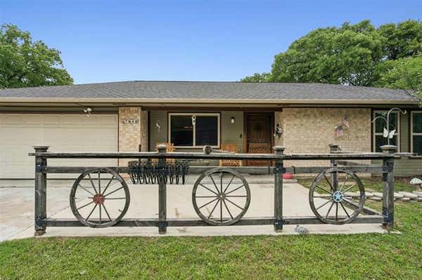 7048 ALLYN DR, AZLE, TX 76020, photo 2 of 40