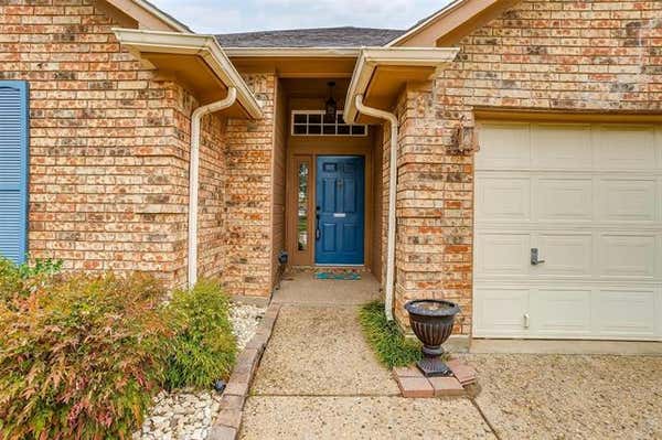 904 HILLWOOD CT, ARLINGTON, TX 76017, photo 3 of 37