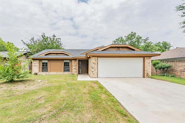 205 KALMIA DR, ARLINGTON, TX 76018, photo 1 of 21