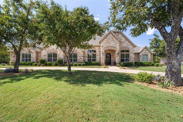 8900 AUGUSTA DR, GRANBURY, TX 76049, photo 1 of 40