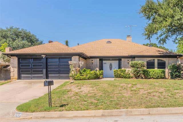 6209 MONTERREY DR, FORT WORTH, TX 76112, photo 1 of 25