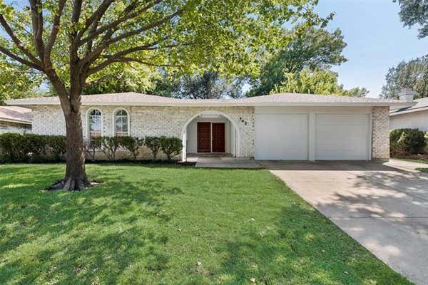 742 SALSBURY CIR, ARLINGTON, TX 76014 - Image 1