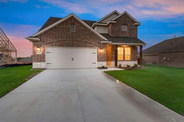 1429 WHITETAIL LN, AZLE, TX 76020, photo 3 of 37