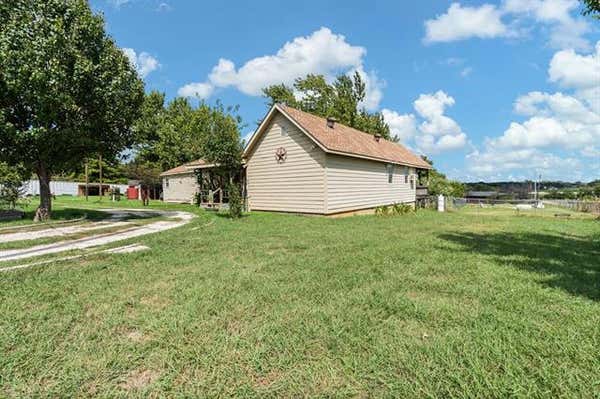 2204 DANIELS DR, JOSHUA, TX 76058, photo 2 of 29