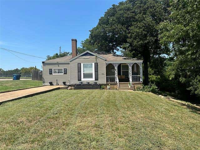 1531 W MAIN ST, DENISON, TX 75020, photo 1 of 29