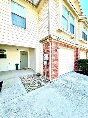 12604 OCEANSIDE DR, FORT WORTH, TX 76040, photo 1 of 39