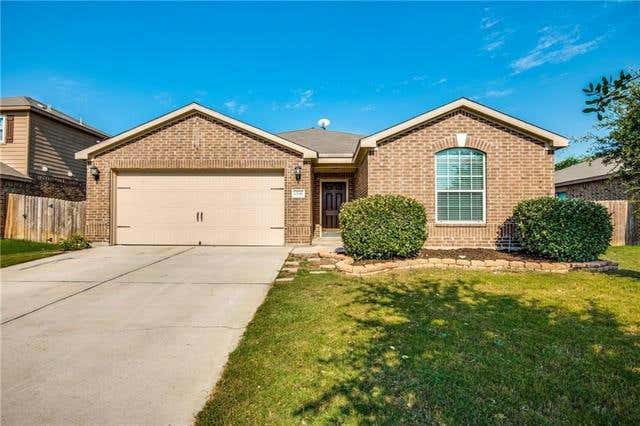 12641 FOREST LAWN RD, RHOME, TX 76078, photo 1 of 31