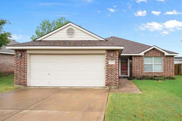 823 DOVE MEADOWS DR, ARLINGTON, TX 76002 - Image 1