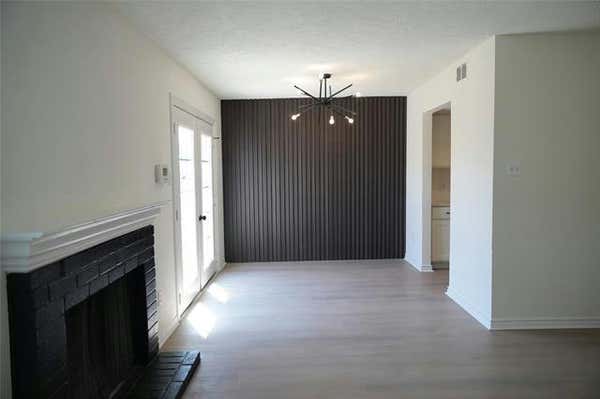 1402 S CARRIER PKWY APT 104, GRAND PRAIRIE, TX 75051 - Image 1