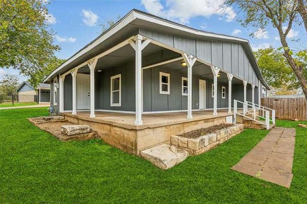 912 N TRAYLOR ST, GRANBURY, TX 76048 - Image 1