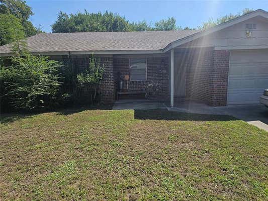 1210 S HOWETH ST, GAINESVILLE, TX 76240 - Image 1