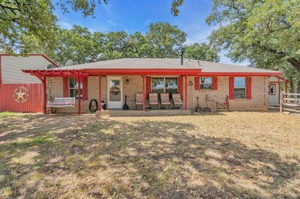 513 W CLAY ST, MONTAGUE, TX 76251 - Image 1