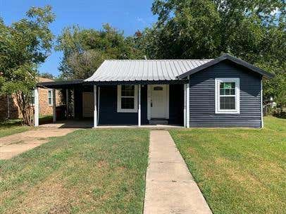 1916 LIBERTY ST, BONHAM, TX 75418, photo 1 of 11