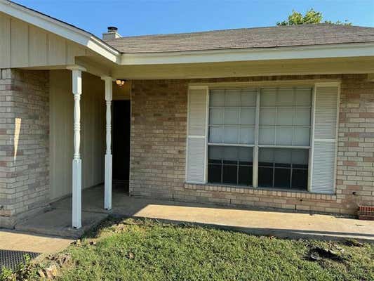 4641 WINEBERRY DR, FORT WORTH, TX 76137, photo 2 of 17