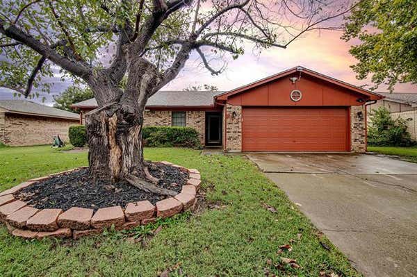 653 EVELYN LN, BURLESON, TX 76028 - Image 1