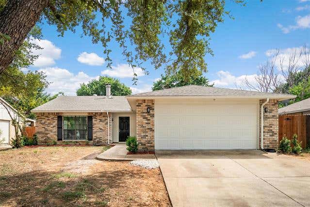 6800 BLACKBERRY DR, ARLINGTON, TX 76016, photo 1 of 25