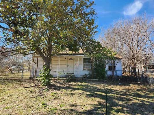 701 N 8TH AVE, DENISON, TX 75021 - Image 1