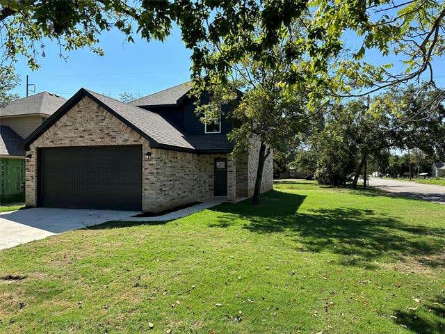 202 ROBBINS ST, CLEBURNE, TX 76031, photo 1 of 29