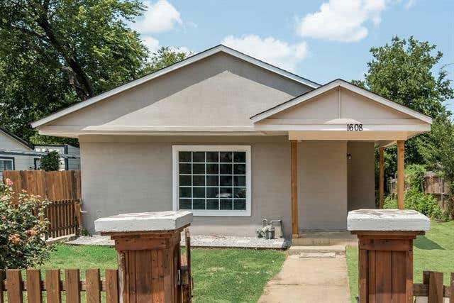 1608 ANDREW AVE, FORT WORTH, TX 76105, photo 1 of 20