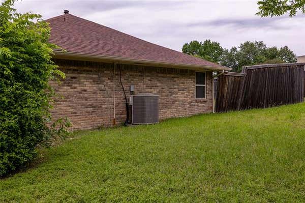 1029 BIRCHWOOD LN, DESOTO, TX 75115, photo 4 of 35